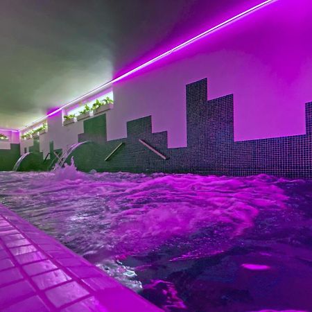 Hotel Villa Chiara Терачина Екстериор снимка