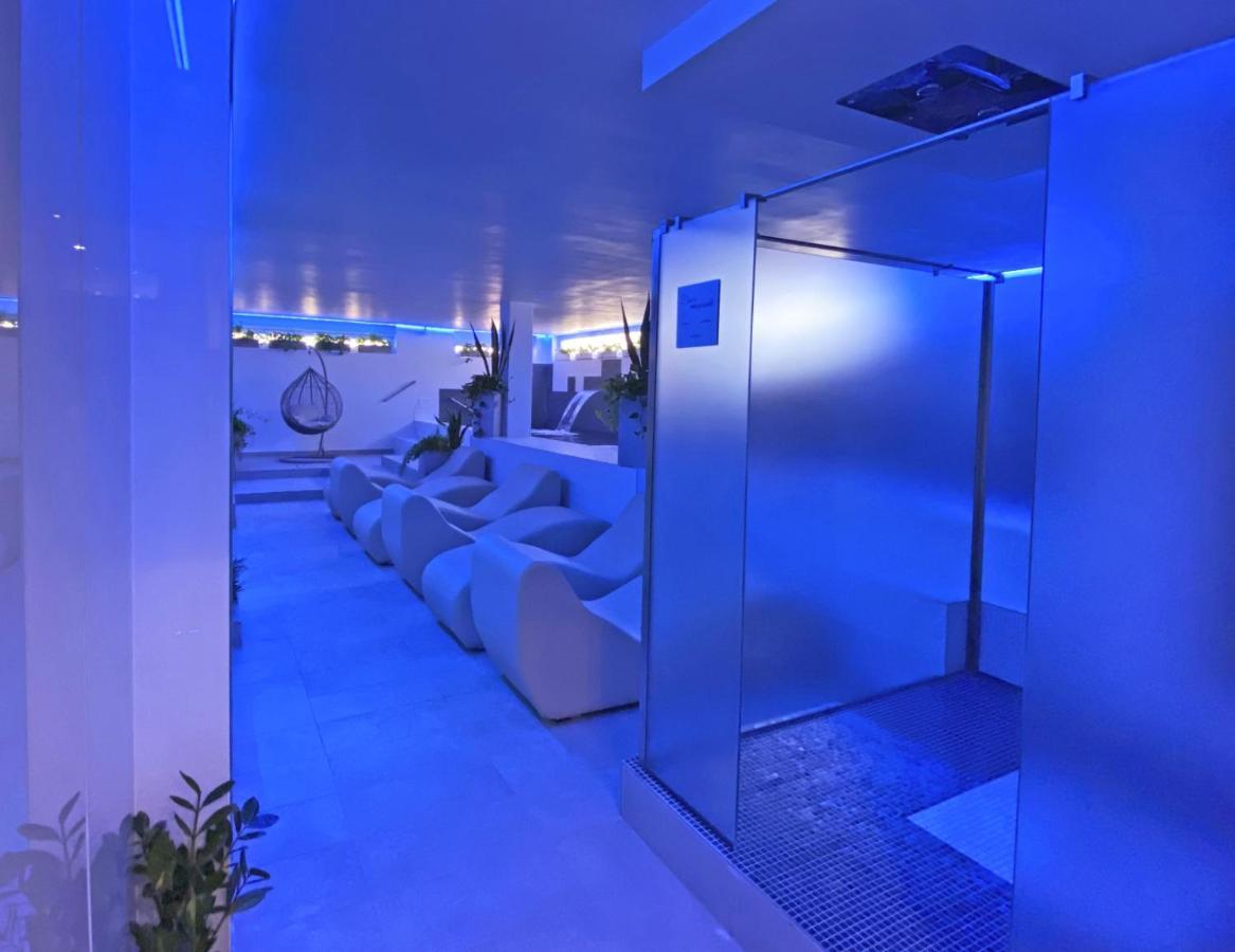 Hotel Villa Chiara Терачина Екстериор снимка